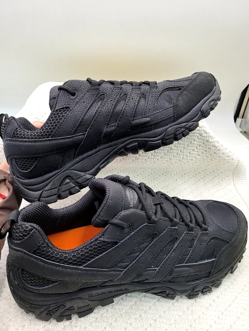 Merrell Men's Black Trail Sneakers - Durable All-Day Comfort